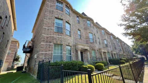 2500 Rockbrook Drive 40, Lewisville