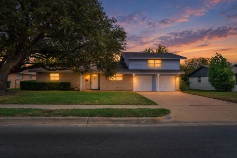 5629 Woodway