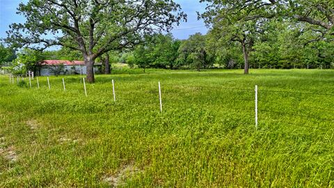 201 Croxton Street, Nocona, TX 76255 — photo 2