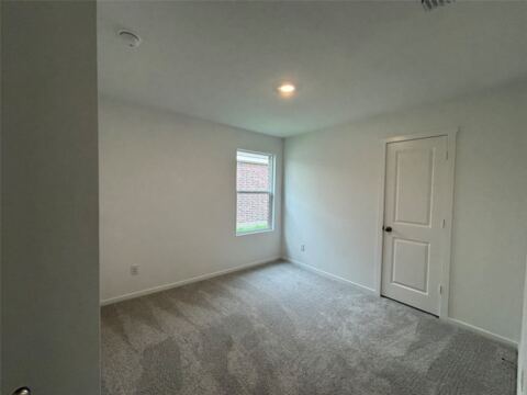 5300 Parkdale Drive, Ennis, TX 75119 — photo 3