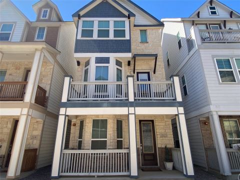 217 S Village Way, Lewisville