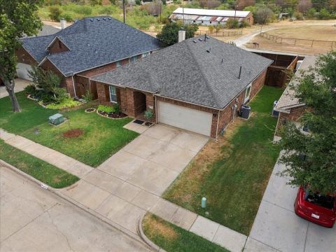 632 Montgomery Drive, Lake Dallas, TX 75065 — photo 3