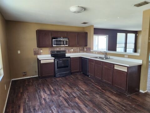 237 Crescent Ridge Drive, Fort Worth, TX 76140 — photo 3
