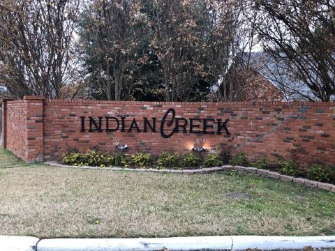 903 Roaring Springs Road, Fort Worth
