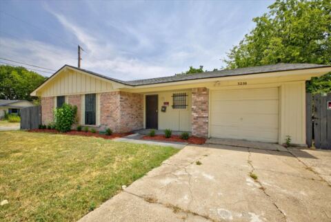3250 Pacesetter Drive, Dallas