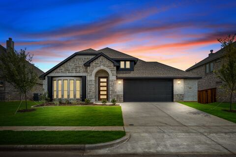 120 Mockingbird Hill Drive, Joshua, TX 76058 — photo 2