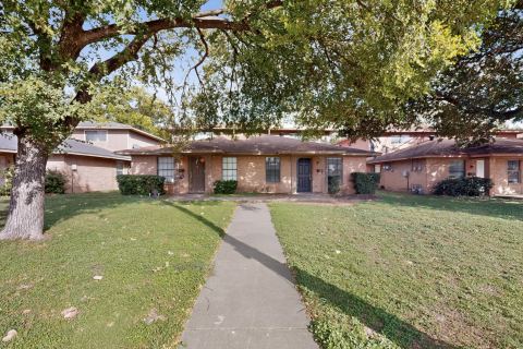 910 N Nursery Road, Irving