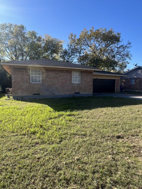 2419 N Prairie Creek Road, Dallas