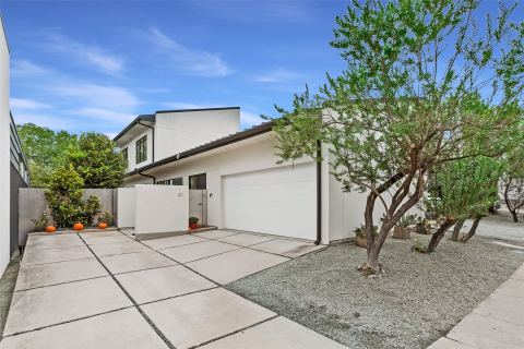 31 Vanguard Way, Dallas
