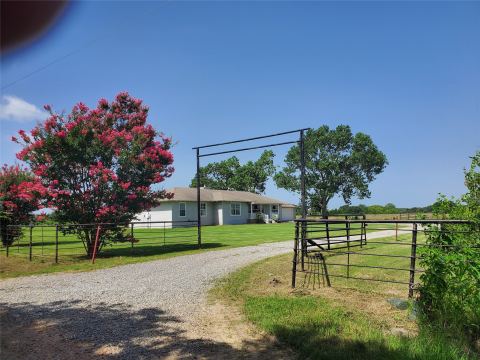 1343 CR 2230, Ivanhoe