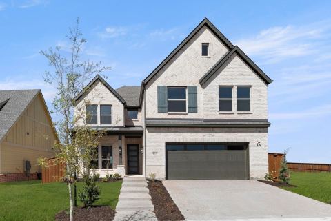813 Golden Galaxy Way, Lucas