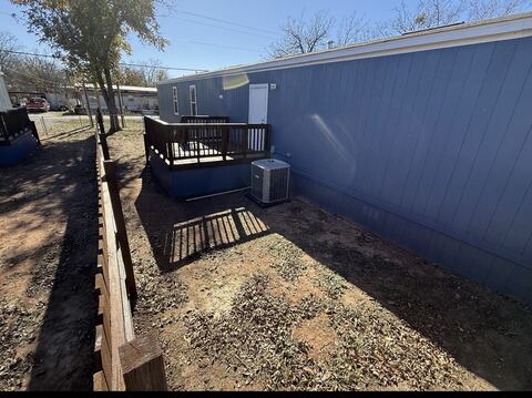 221 W Division Street, Graford, TX 76449 — photo 2