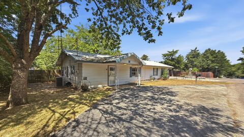 97 Heddingham Drive, Gordonville, TX 76245 — photo 3