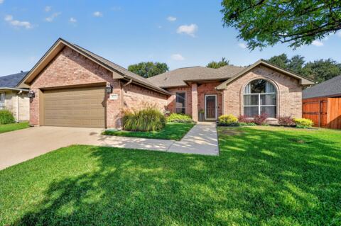 3625 Kodiak Court, Fort Worth