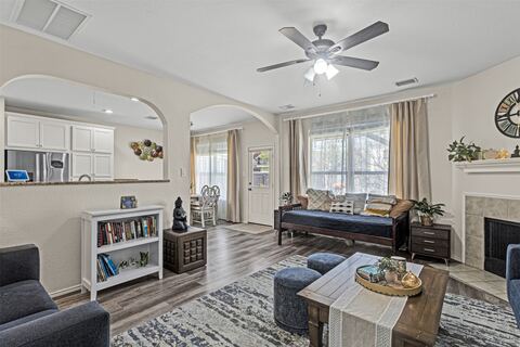 11833 Porcupine Drive, Fort Worth