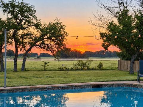 2609 Oaks Drive, Granbury