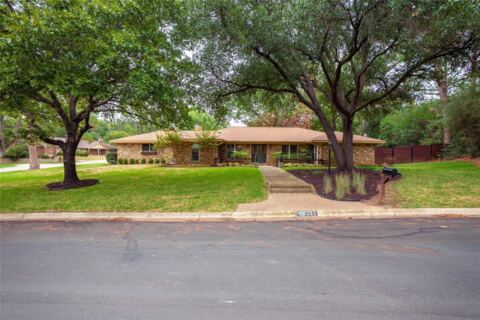 213 Pennsylvania Drive, Denton
