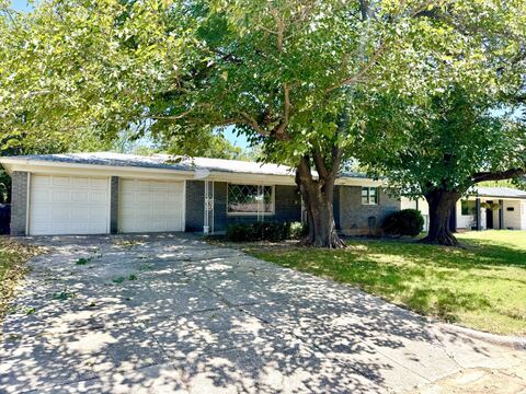 3912 Shawnee Trail, Lake Worth, TX 76135 — photo 2
