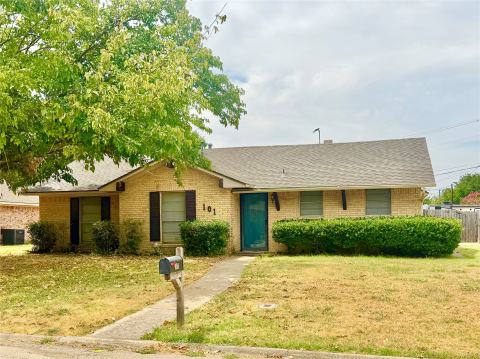 101 Diane Drive, Sanger