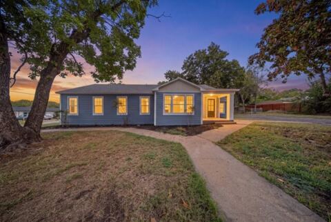 610 N Shawnee Street, Ennis