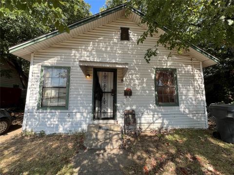 2519 Carpenter Avenue, Dallas