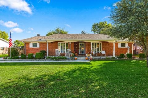 2004 Maplewood Drive, Gainesville