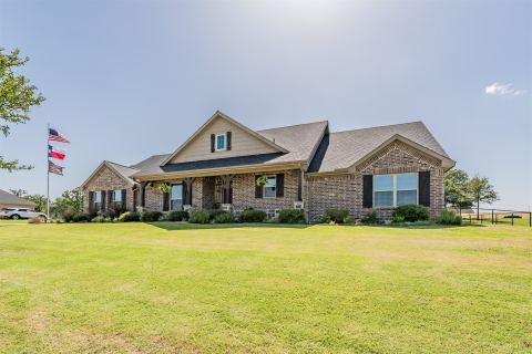 1268 County Road 4797, Springtown