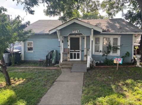 1027 Hollywood Avenue, Dallas