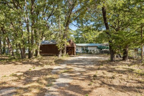 7018 Post Oak Drive, Bonham, TX 75418 — photo 2