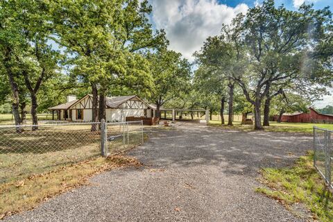 3754 Ft Graham Road, West, TX 76691 — photo 2
