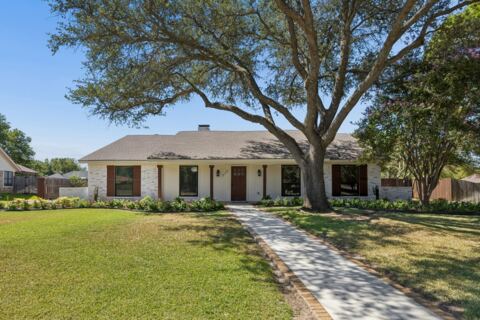 317 Pebble Knoll