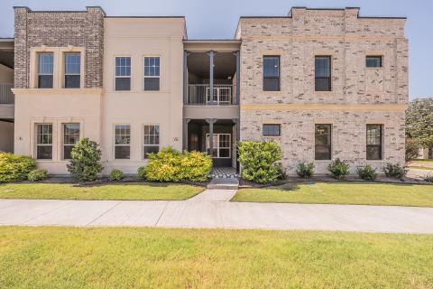 305 Sunset Lane 101