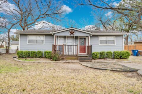 205 W Latimer Street, Ennis, TX 75119 — photo 2