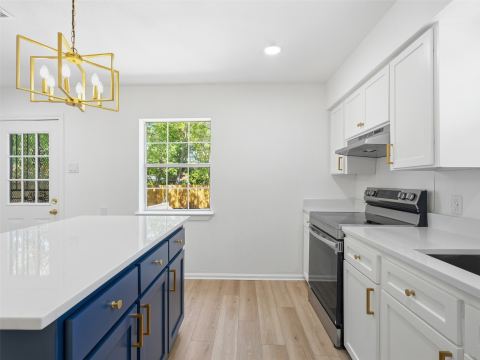 2939 Hillglenn Road, Dallas