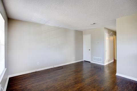 313 Queens Court S D, Mansfield