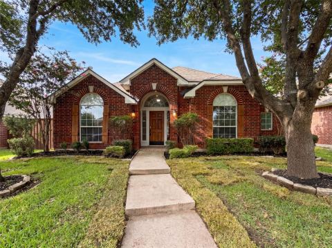 1441 Forest Oaks Court, Frisco