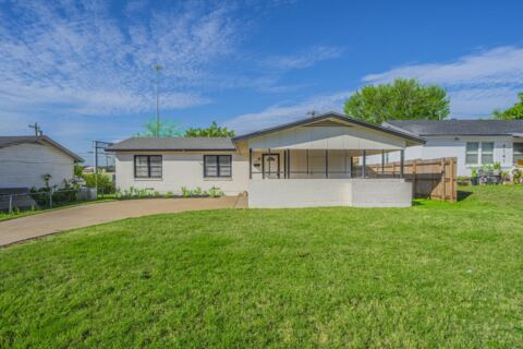 4147 Huckleberry Circle, Dallas