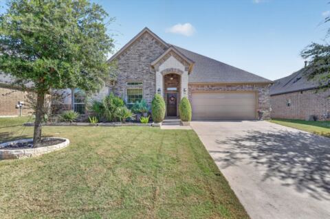 3925 Brookdale Road, Benbrook