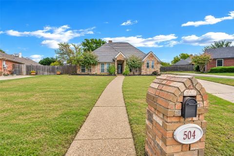 504 Quail Cove Court, Hurst, TX 76054 — photo 2