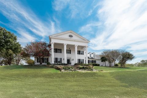 1141 Sugar Ridge Road, Ennis