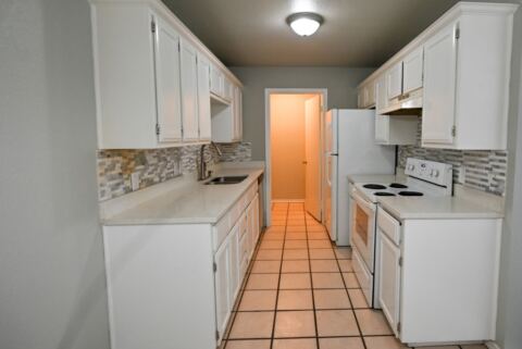 502 N Sewell Drive B, Decatur, TX 76234 — photo 3