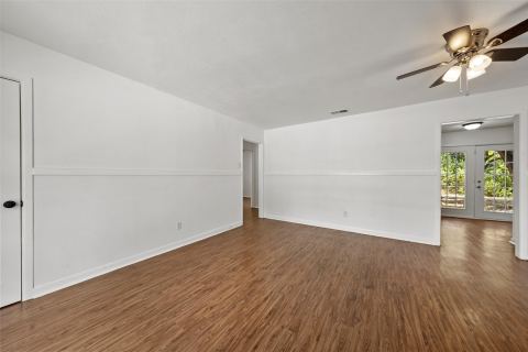 3812 Acree Street, Beverly Hills, TX 76711 — photo 2