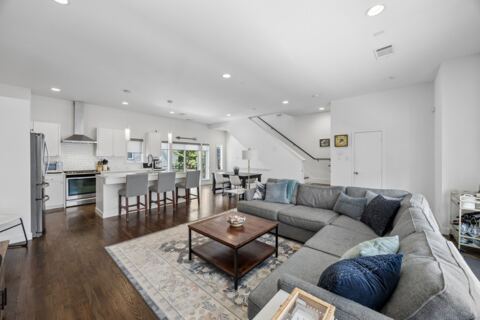 4935 Flitwick Court, Dallas
