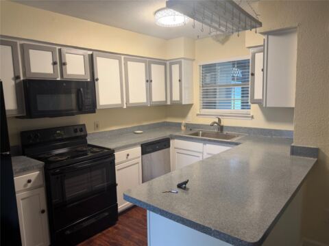 1361 Oakbluff Drive, Lancaster, TX 75146 — photo 3