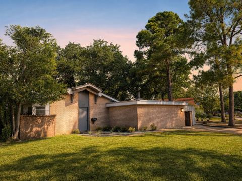 3401 Hanover Lane, Irving