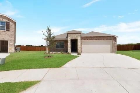 700 Forestdale Court, Haslet, TX 76052 — photo 3
