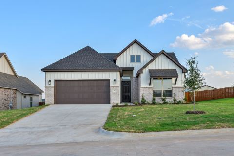107 Hall Street, Glen Rose, TX 76043 — photo 2