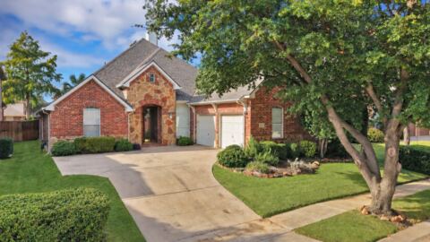 8631 Weston Lane