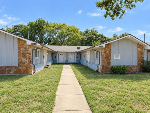 712 Redbird Drive, Irving
