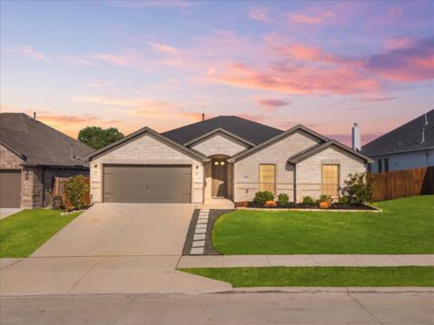 6924 Talon Bluff Drive, Fort Worth